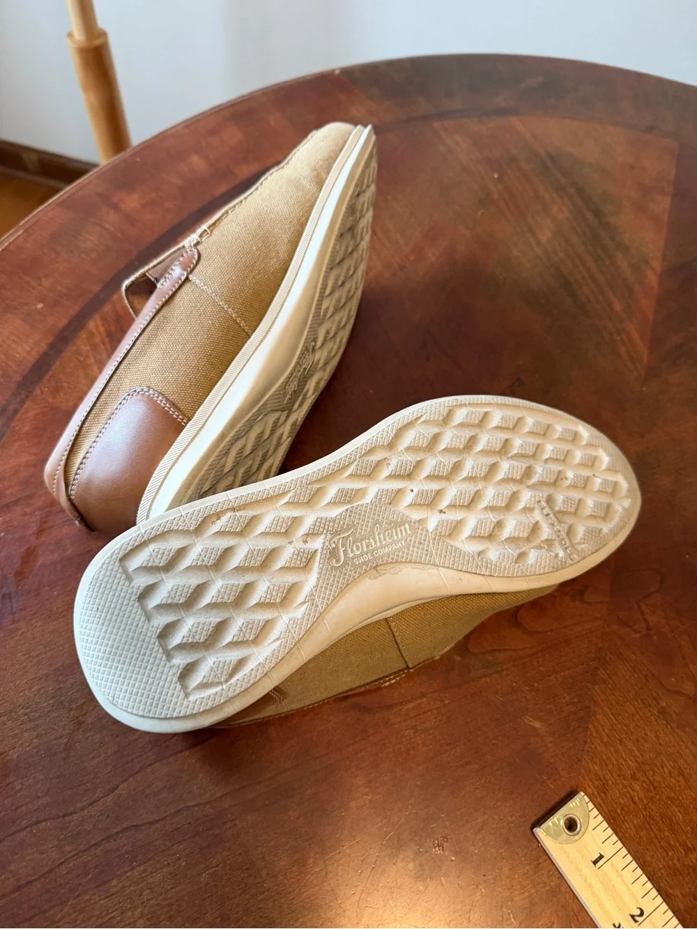 Florsheim Montigo Venetian Moc Toe Tan Loafers Size 8 W Khaki Slip on Shoes